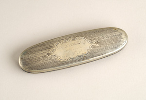 1971-23-3  silver eyeglasses case